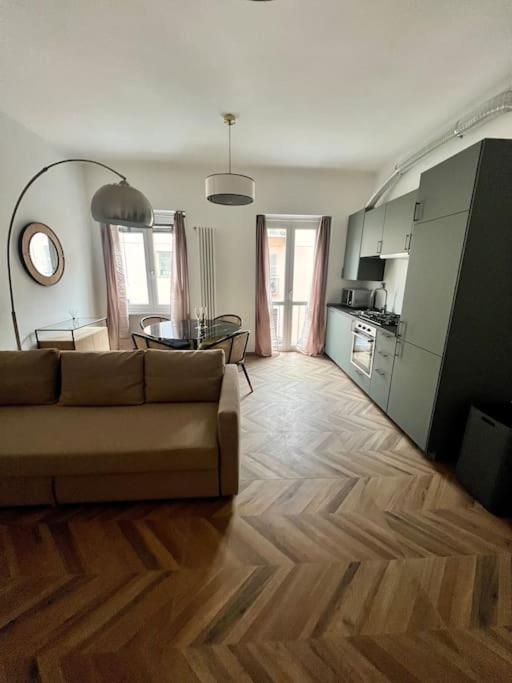 Casa Sassari - Vicino Porta Susa F.S. 토리노 외부 사진